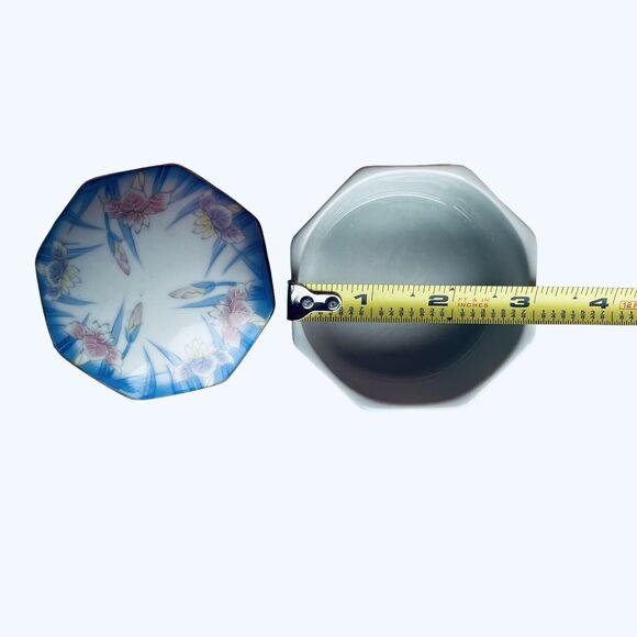 Vintage Japanese Kozan Gama Porcelain Lidded Dish/Box Floral And Gold Detailing - Picture 8 of 9